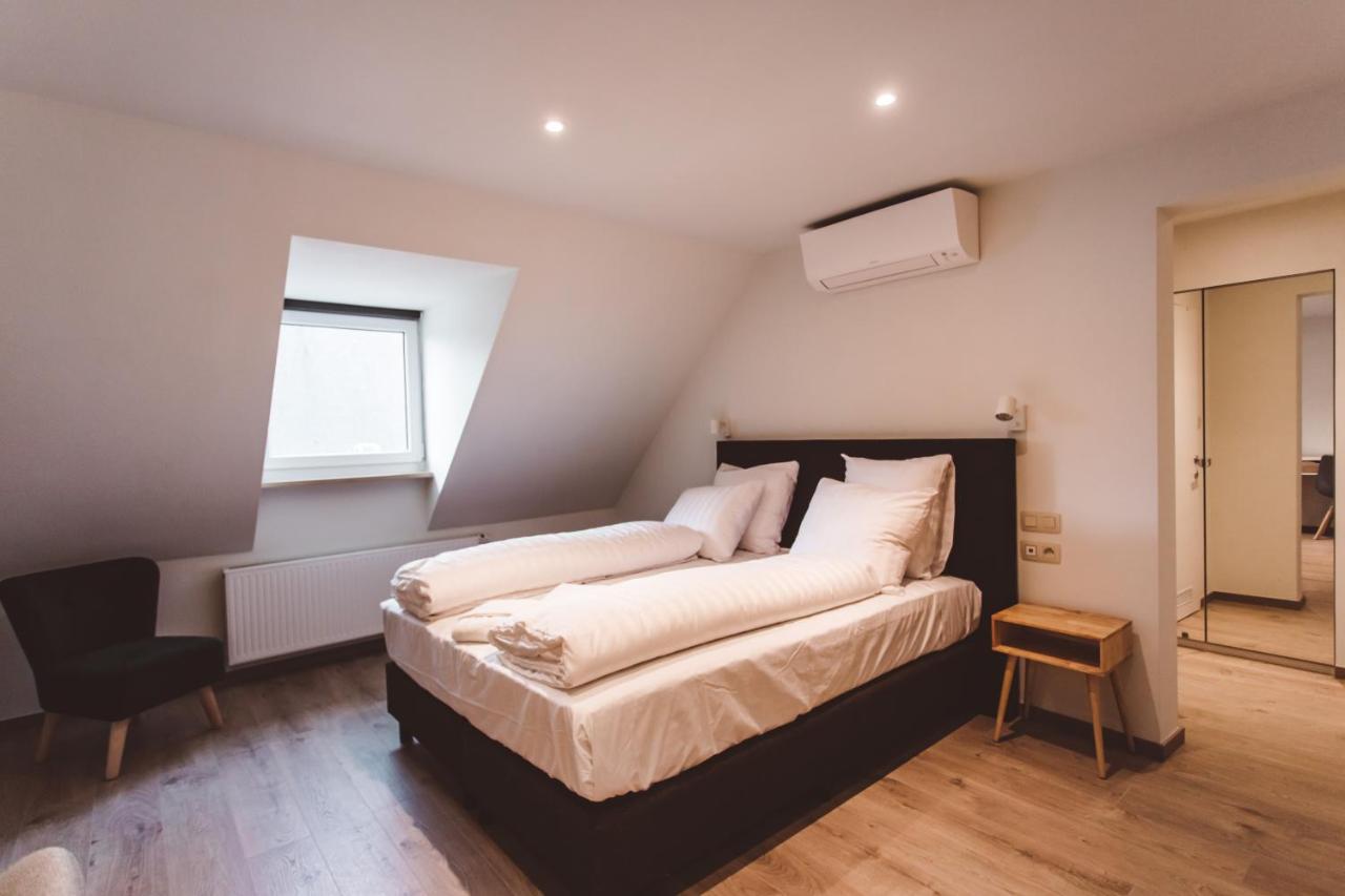 Hdc Nivelles Grand-Place Esterno foto