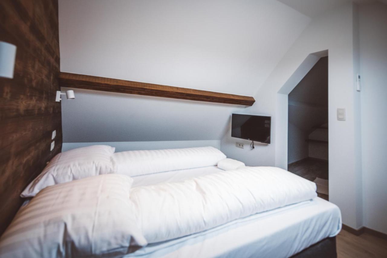 Hdc Nivelles Grand-Place Esterno foto