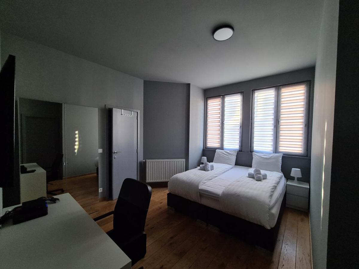 Hdc Nivelles Grand-Place Esterno foto